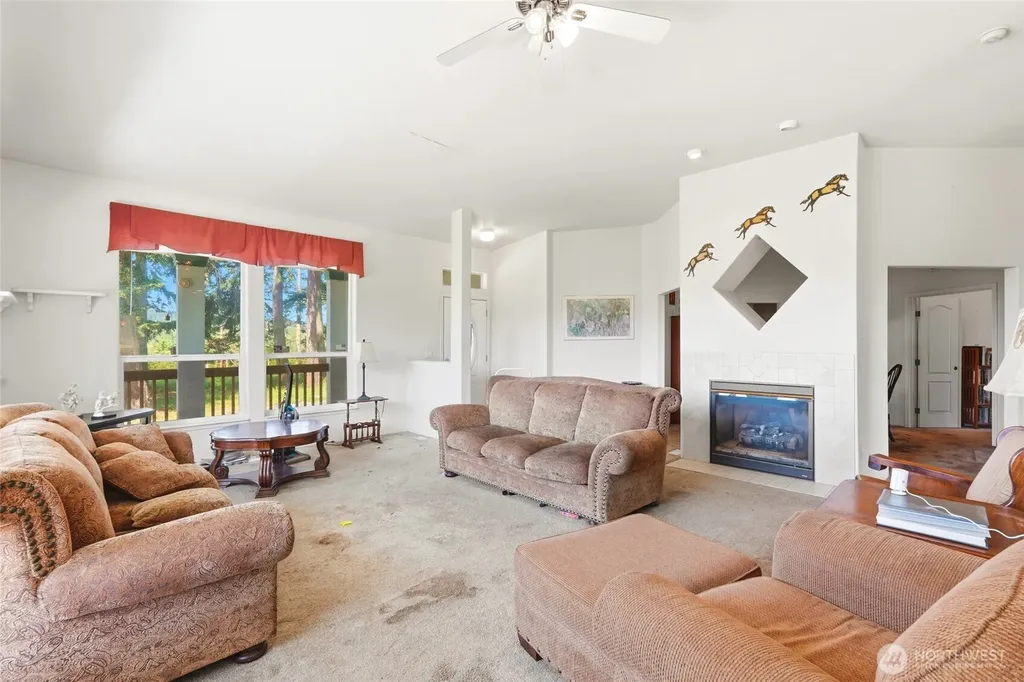 162 W Frostad Road Oak Harbor WA 98277