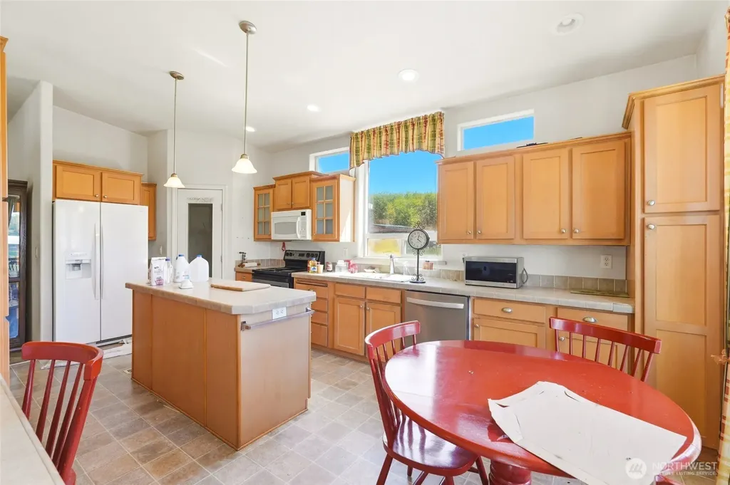 162 W Frostad Road Oak Harbor WA 98277