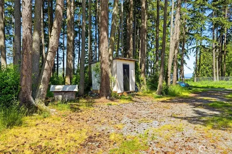 162 W Frostad Road Oak Harbor WA 98277