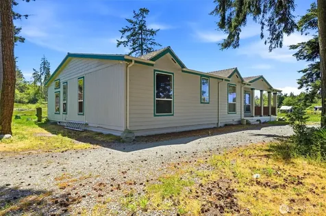162 W Frostad Road Oak Harbor WA 98277