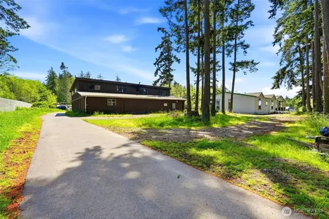 162 W Frostad Road Oak Harbor WA 98277