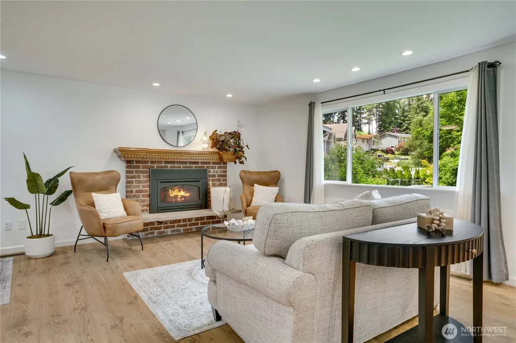 19026 63rd Street E Lake Tapps WA 98391