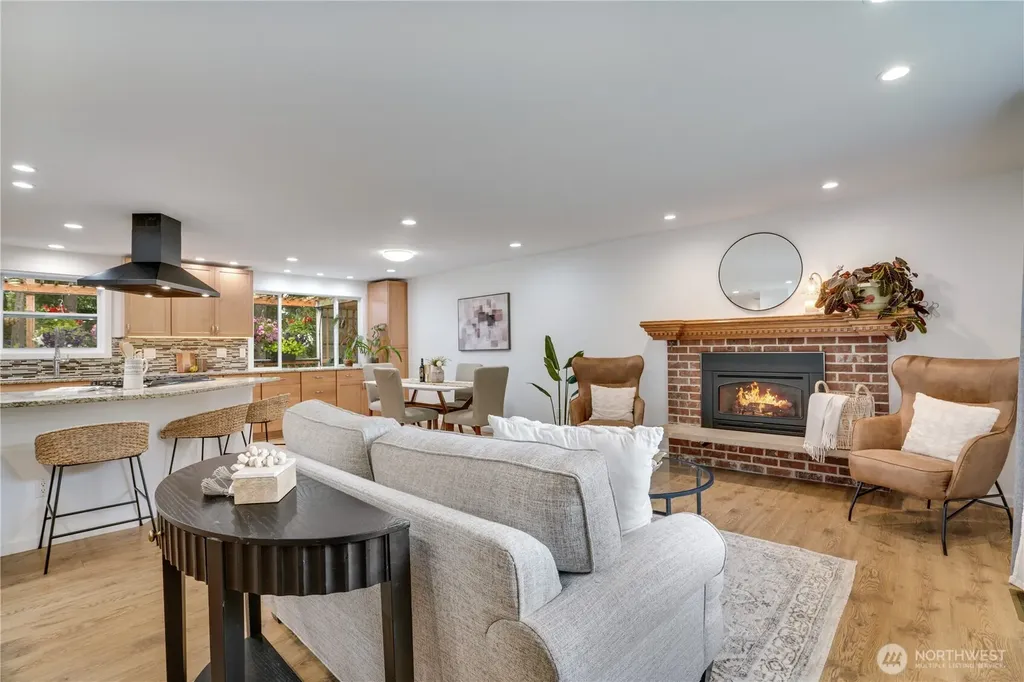 19026 63rd Street E Lake Tapps WA 98391