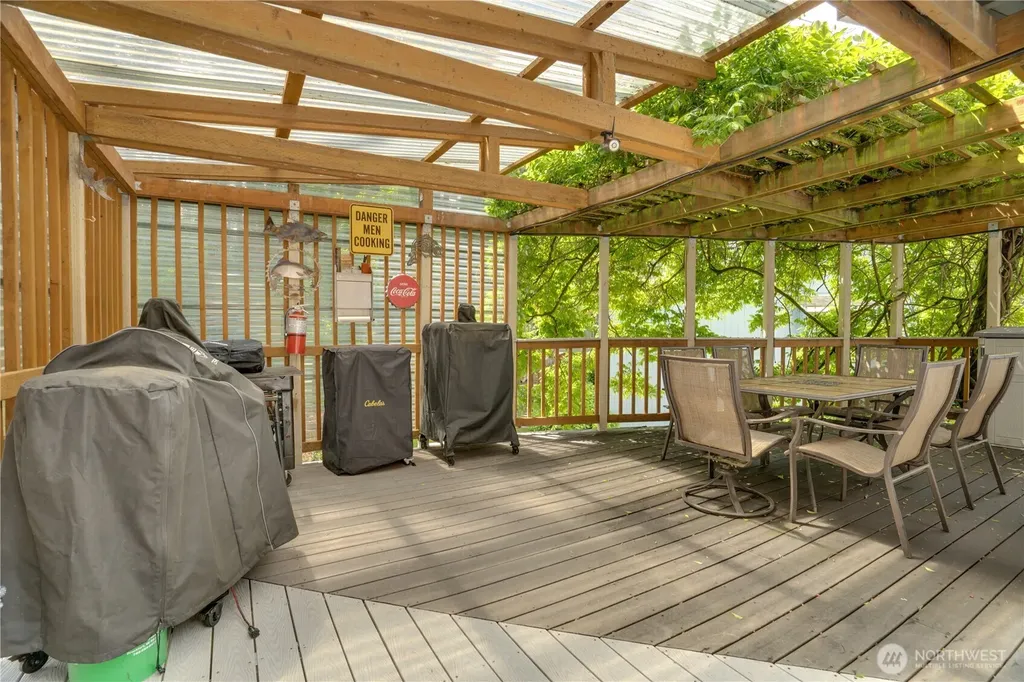 19026 63rd Street E Lake Tapps WA 98391