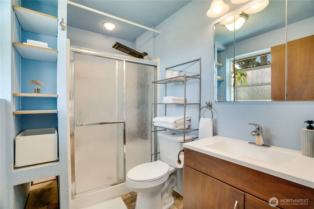 19026 63rd Street E Lake Tapps WA 98391