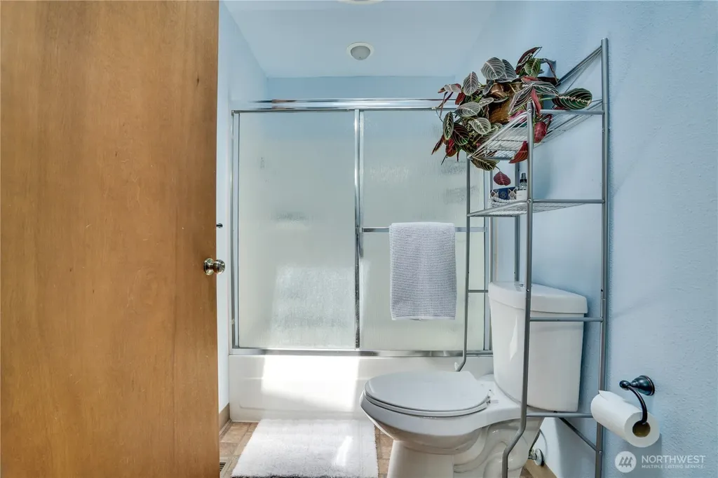 19026 63rd Street E Lake Tapps WA 98391