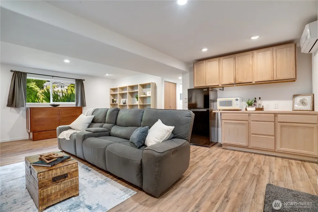 19026 63rd Street E Lake Tapps WA 98391