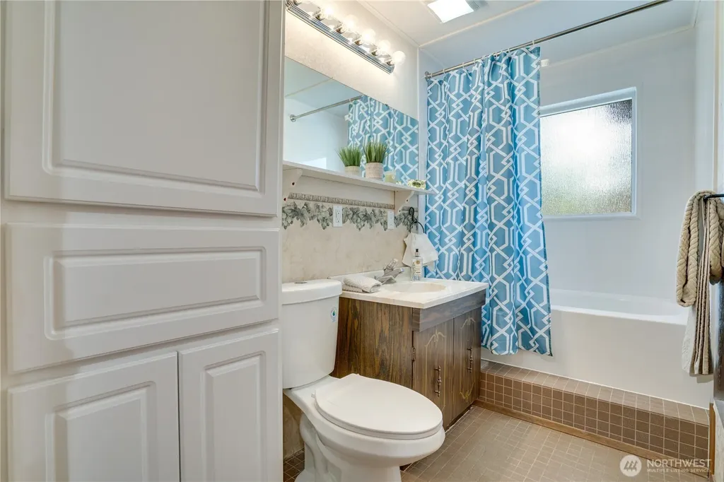 19026 63rd Street E Lake Tapps WA 98391