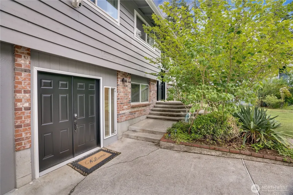 19026 63rd Street E Lake Tapps WA 98391