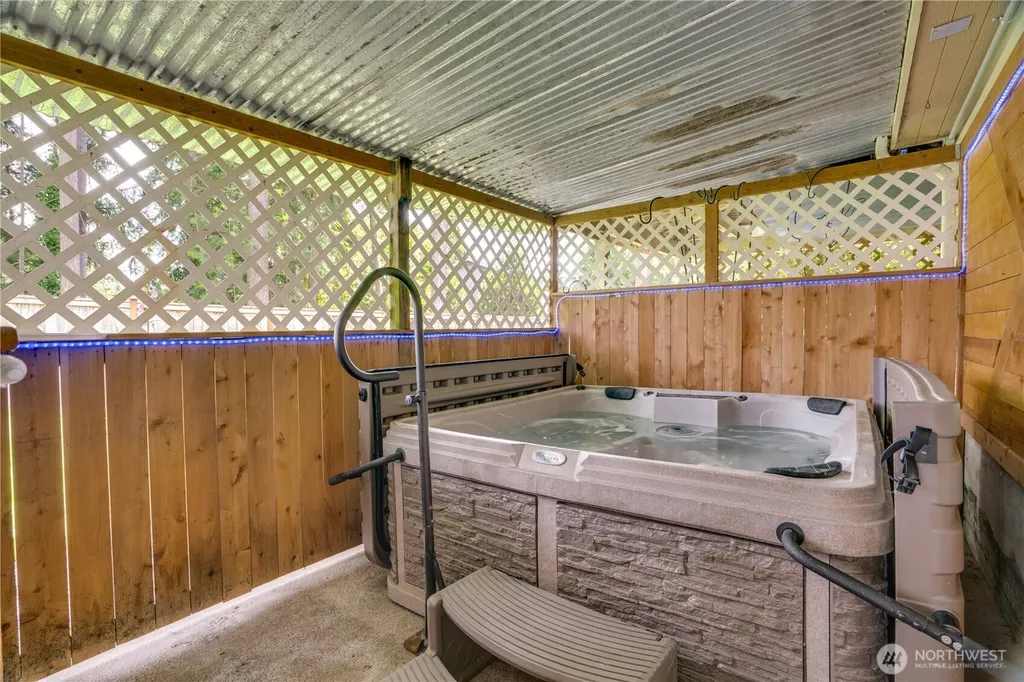 19026 63rd Street E Lake Tapps WA 98391