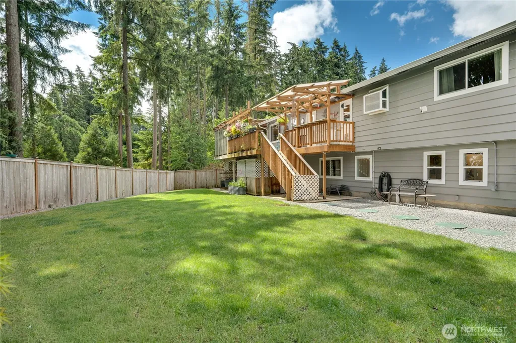 19026 63rd Street E Lake Tapps WA 98391