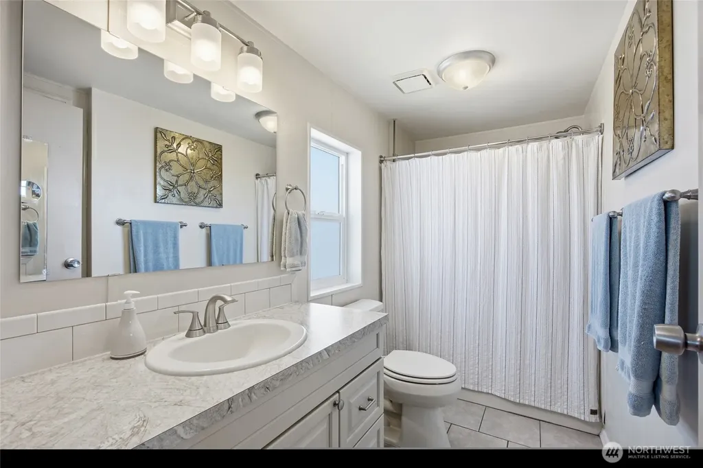 2240 W Broadway Avenue Moses Lake WA 98837