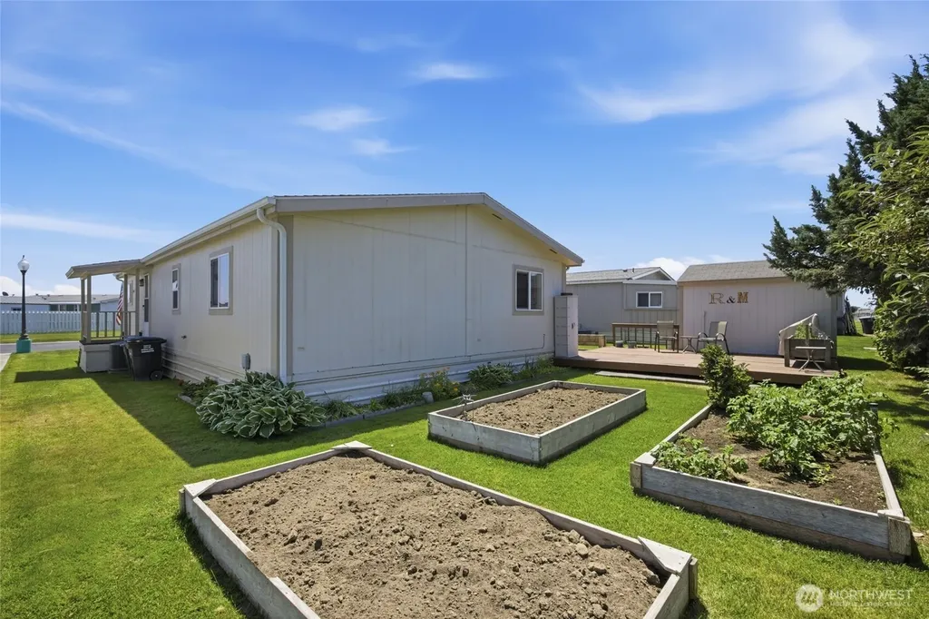 2240 W Broadway Avenue Moses Lake WA 98837