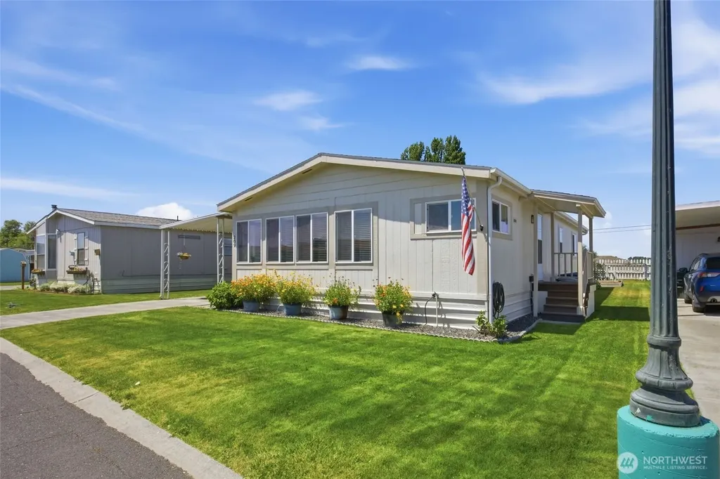 2240 W Broadway Avenue Moses Lake WA 98837