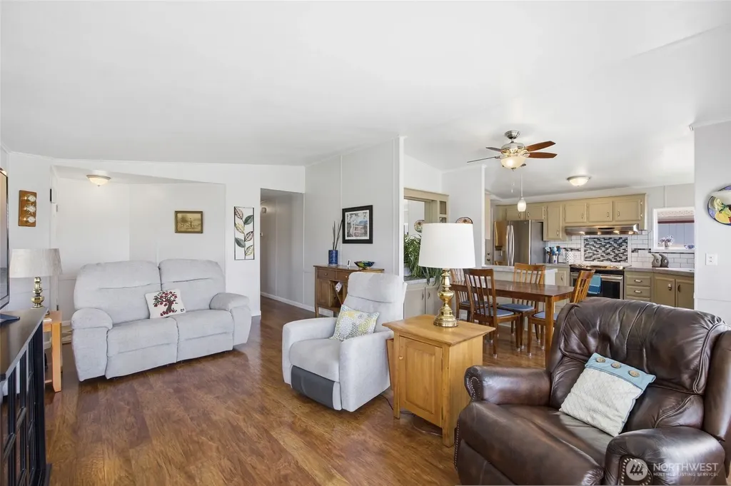 2240 W Broadway Avenue Moses Lake WA 98837