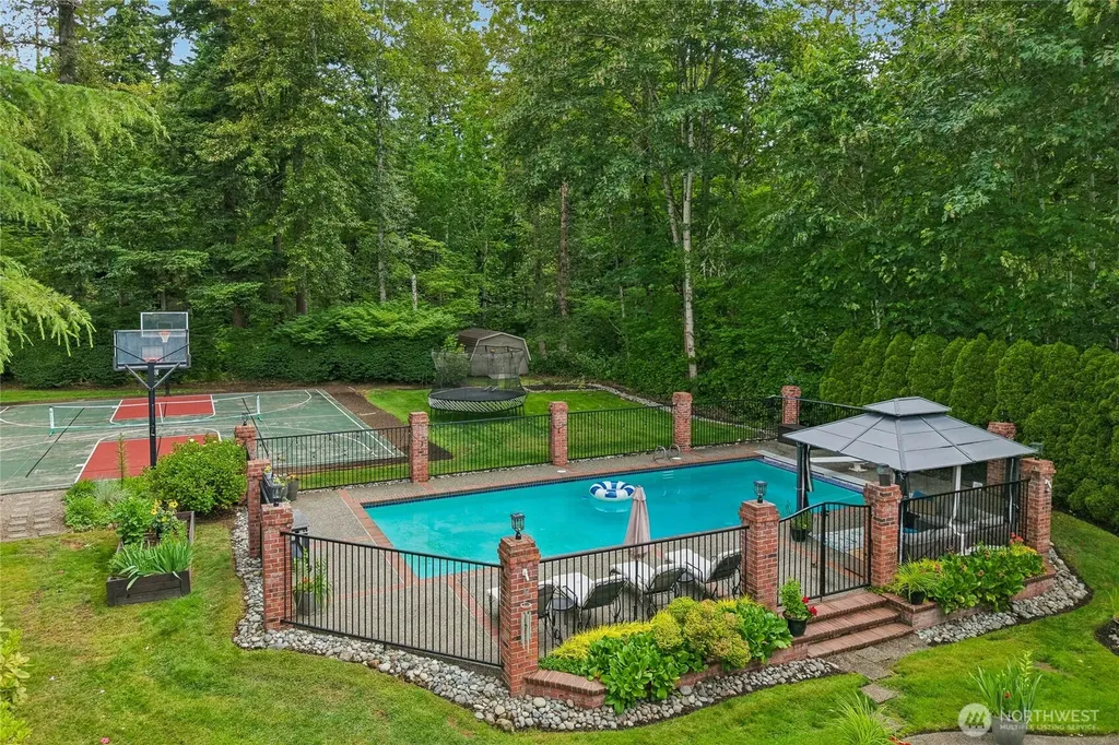 21830 NE 69th Street Redmond WA 98053