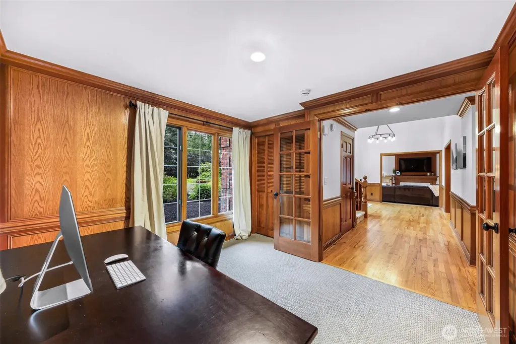 21830 NE 69th Street Redmond WA 98053