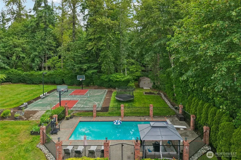 21830 NE 69th Street Redmond WA 98053