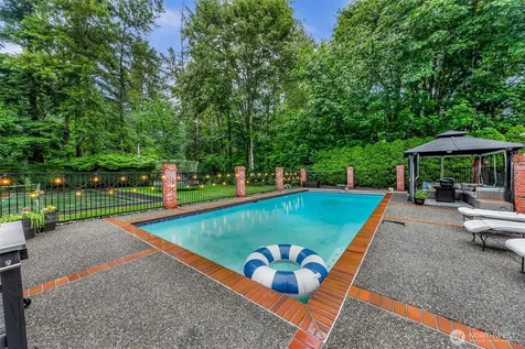21830 NE 69th Street Redmond WA 98053