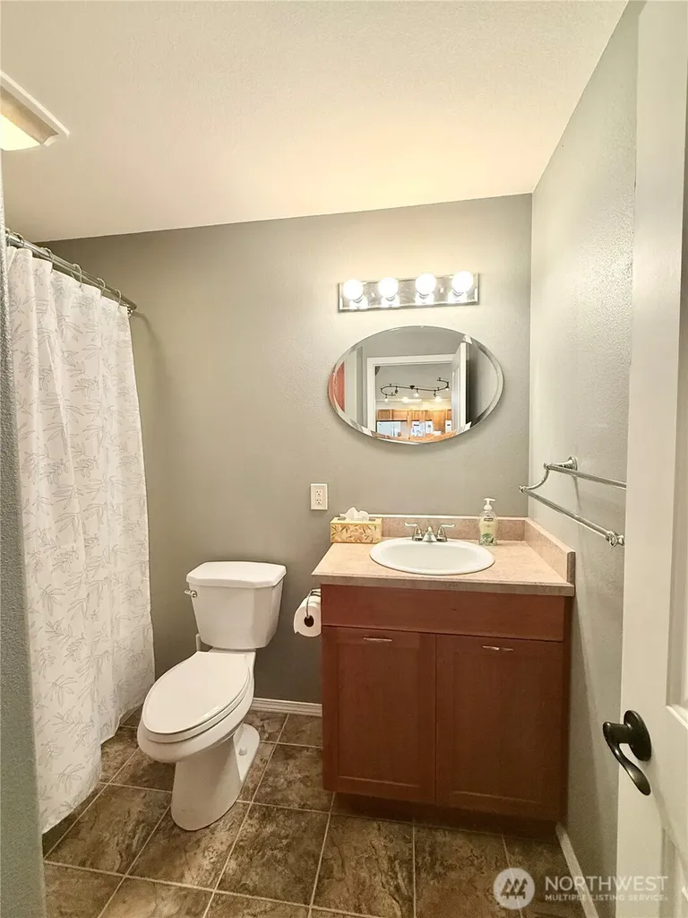 727 Kenwood Street Omak WA 98841