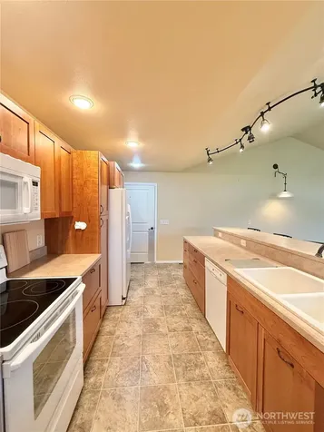 727 Kenwood Street Omak WA 98841
