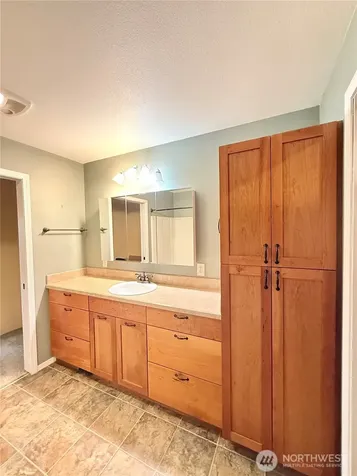 727 Kenwood Street Omak WA 98841