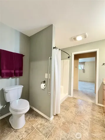 727 Kenwood Street Omak WA 98841