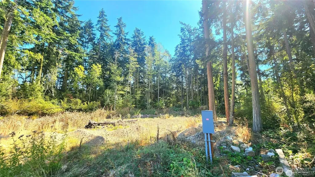 1976 Boon Road Oak Harbor WA 98277