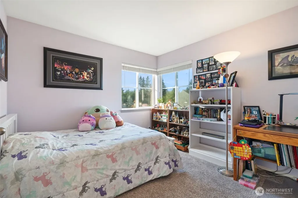 4851 NW Walgren Drive Silverdale WA 98383