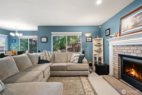 4851 NW Walgren Drive Silverdale WA 98383
