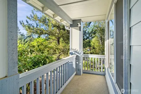 4851 NW Walgren Drive Silverdale WA 98383
