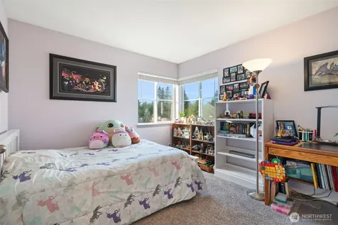 4851 NW Walgren Drive Silverdale WA 98383