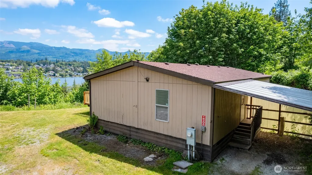 18206 W Big Lake Boulevard Mount Vernon WA 98274