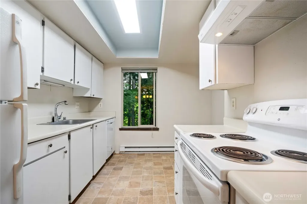 8601 Zircon Drive SW Lakewood WA 98498