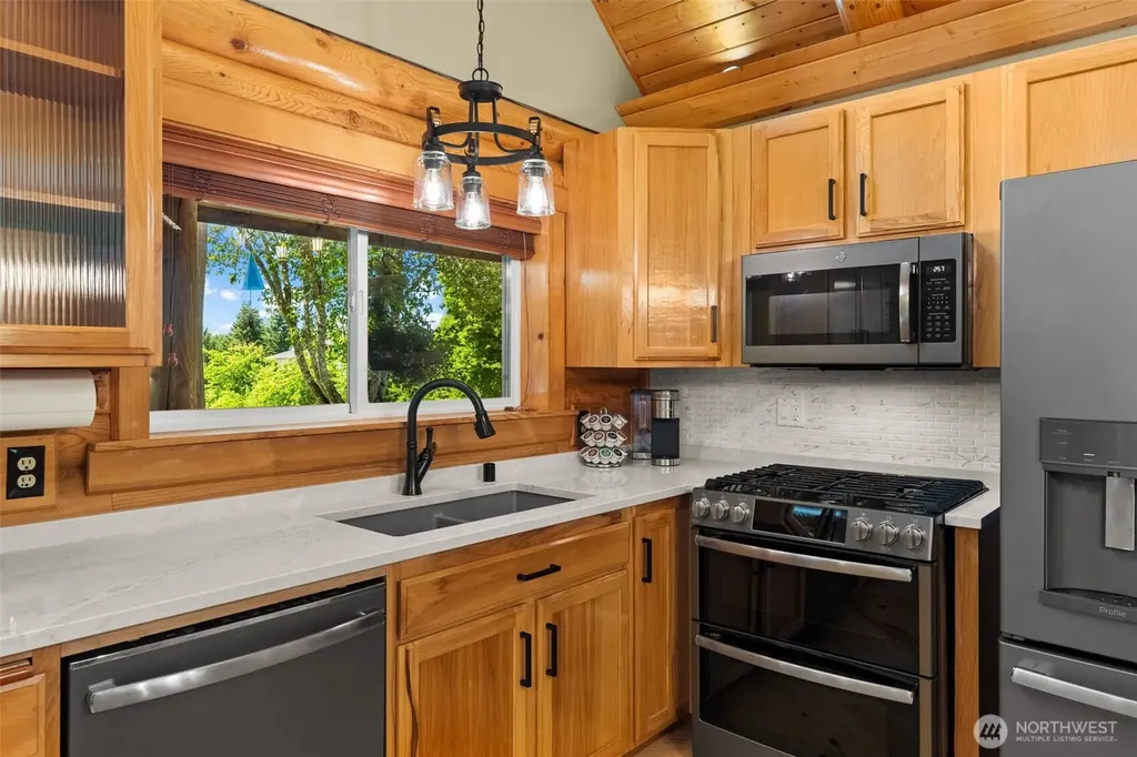16143 Bay Ridge Drive NW Poulsbo WA 98370