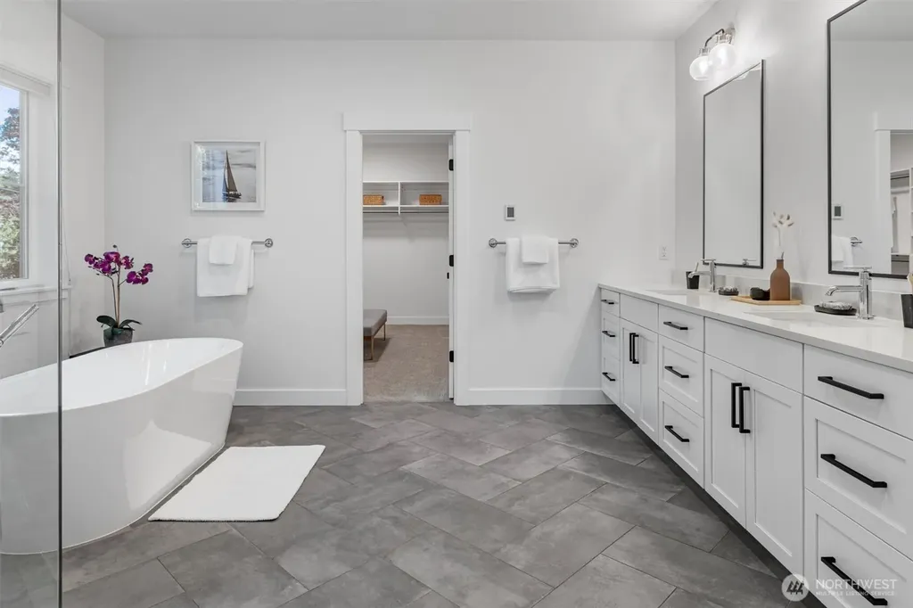 12119 12th Avenue NW Seattle WA 98177