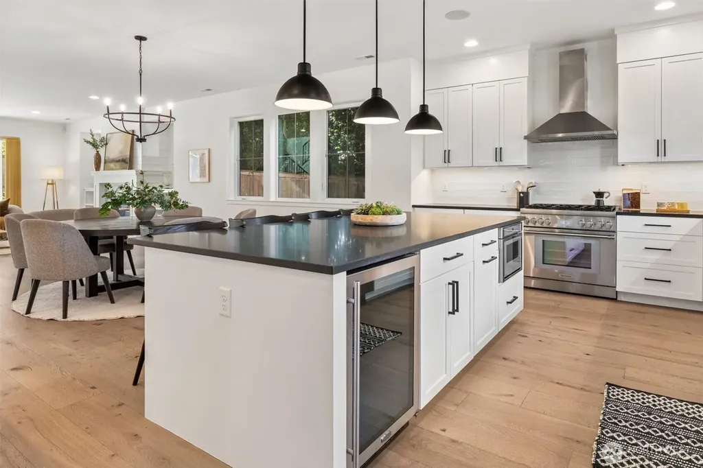 12119 12th Avenue NW Seattle WA 98177