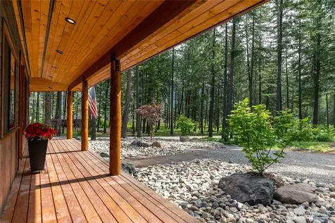 58 Liberty Lane Winthrop WA 98862