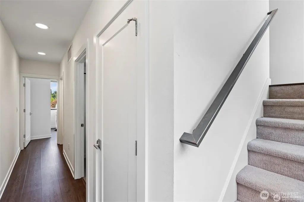 230 26th Avenue E Seattle WA 98112
