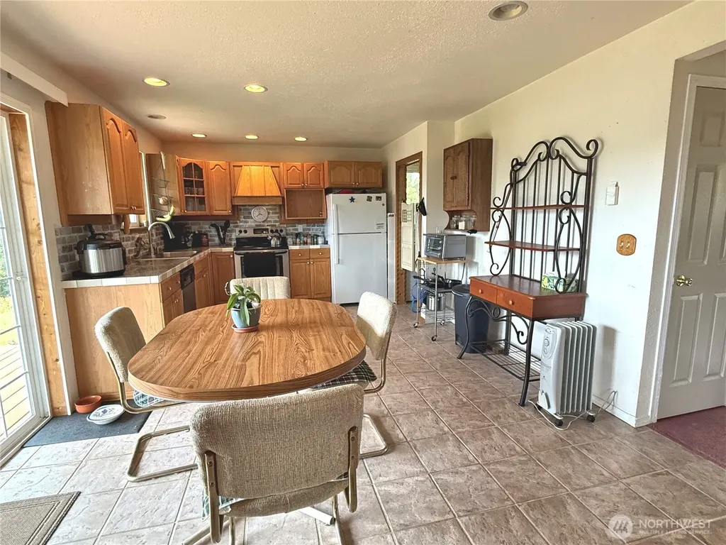 665 Skamokawa Court SE Ocean Shores WA 98569