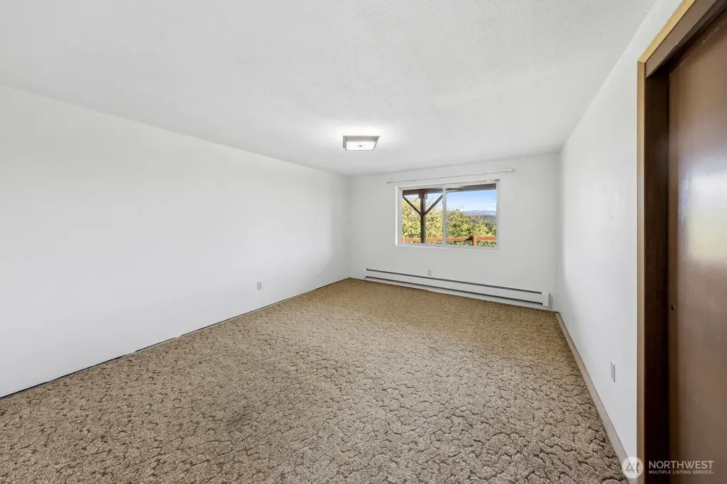 3104 Harts Lake Road S Roy WA 98580