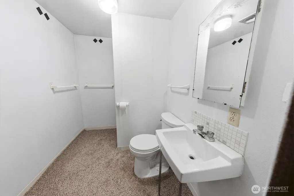 3104 Harts Lake Road S Roy WA 98580
