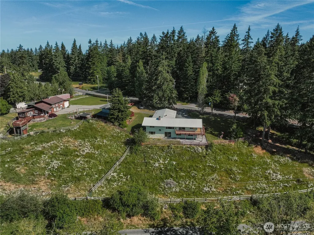 3104 Harts Lake Rd Street Roy WA 98580