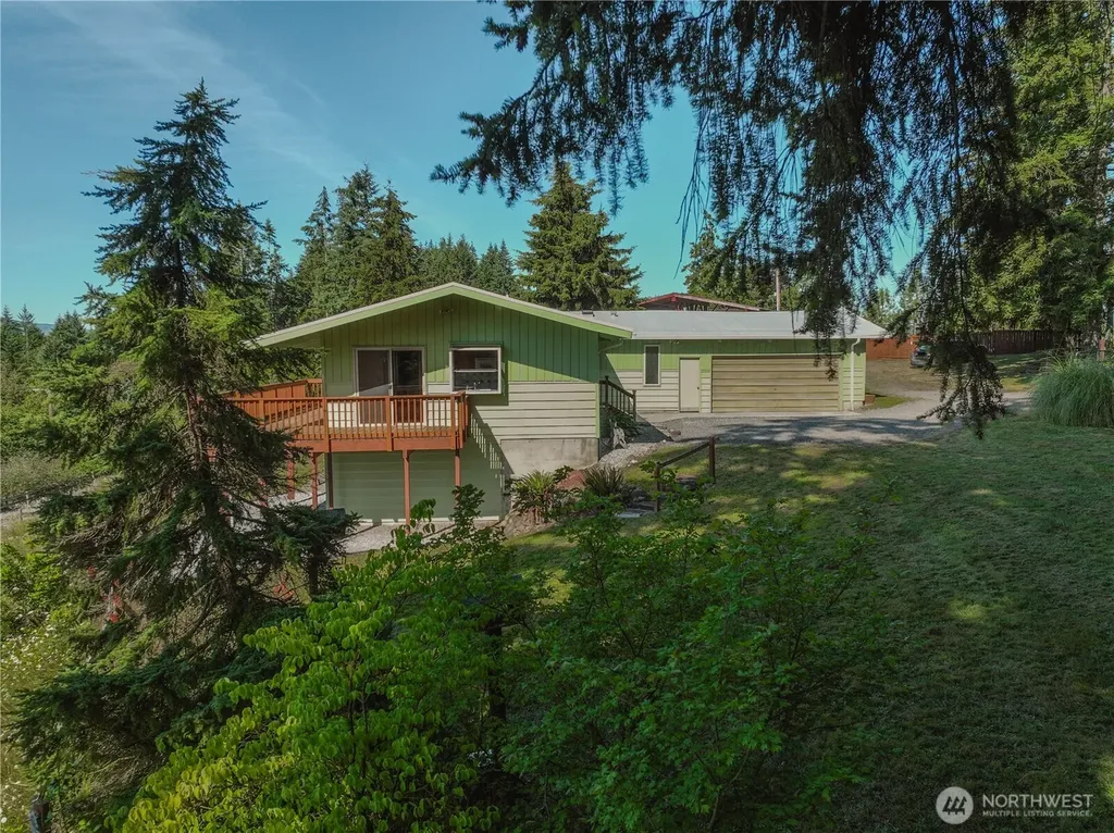 3104 Harts Lake Rd Street Roy WA 98580