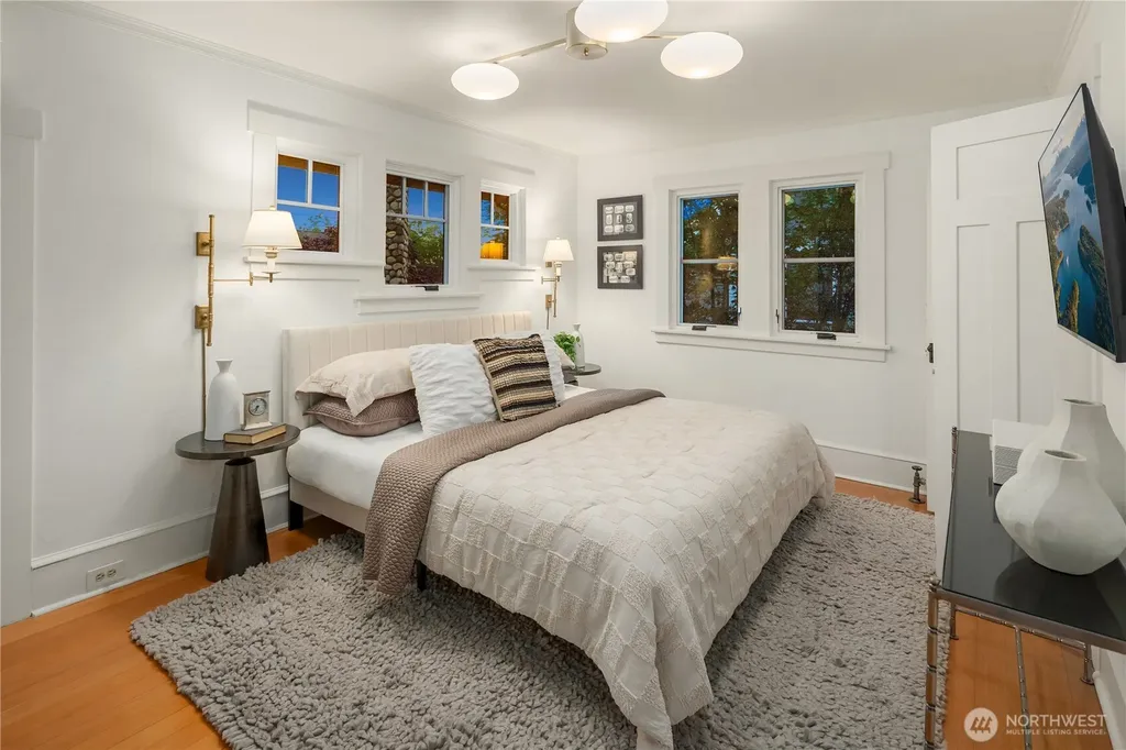 2212 Federal Avenue E Seattle WA 98102