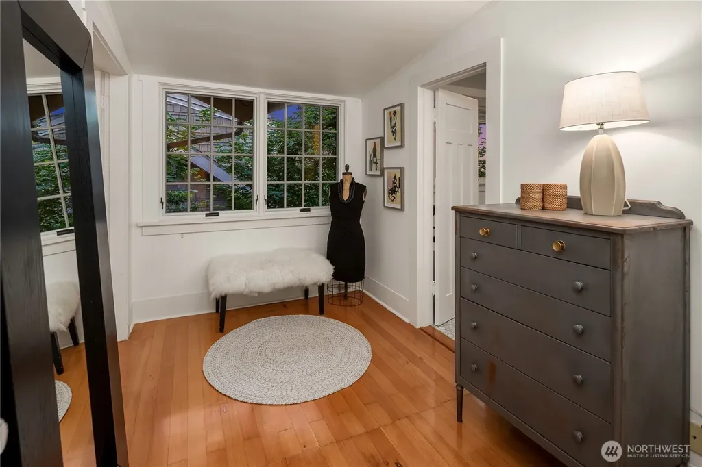 2212 Federal Avenue E Seattle WA 98102