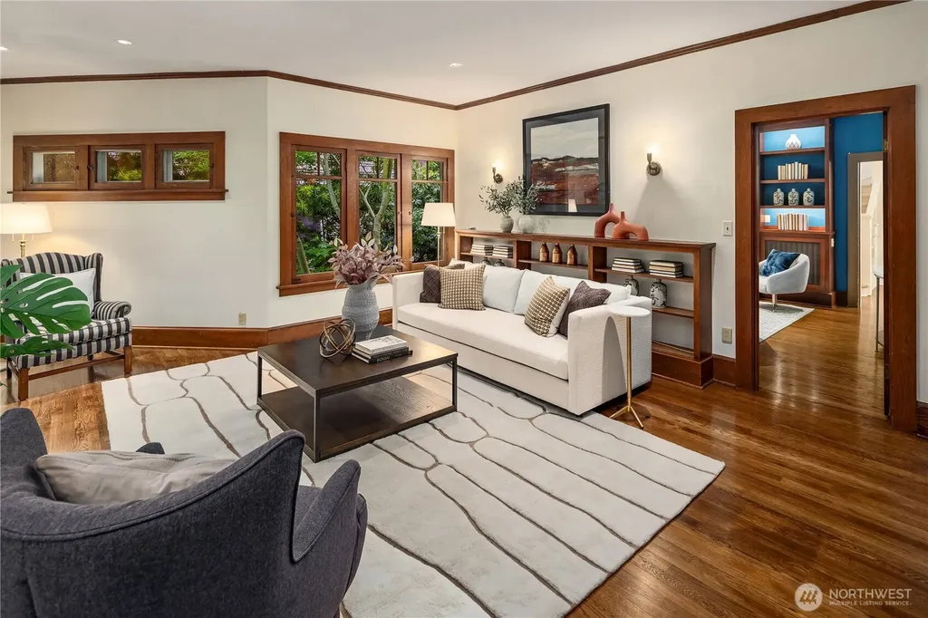2212 Federal Avenue E Seattle WA 98102