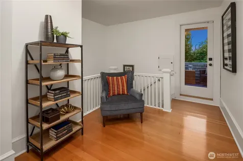 2212 Federal Avenue E Seattle WA 98102