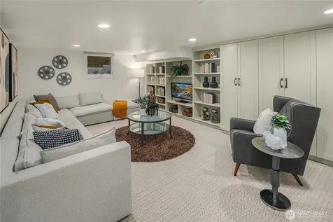 2212 Federal Avenue E Seattle WA 98102