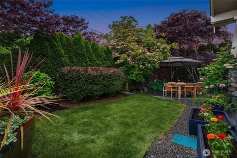 2212 Federal Avenue E Seattle WA 98102